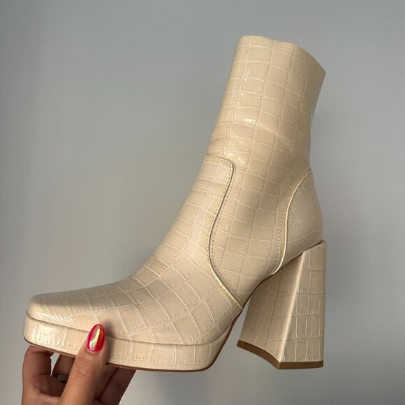 Princess Polly Jamie croc platform boots cream - Picture 5 of 6